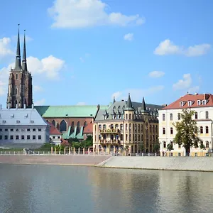 Wenderedu Business Center *** Vratislav